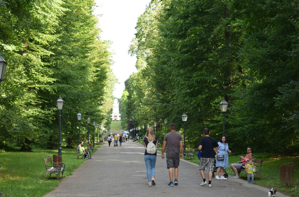Your health, your city: Understanding your city’s environment with moringa-AI